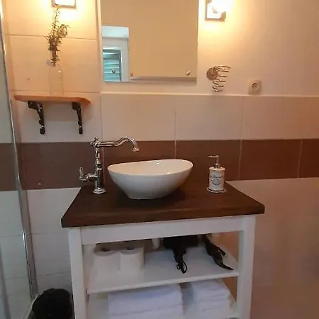 Luxury Mansarda Duplex - Centre - Stone House Apartment